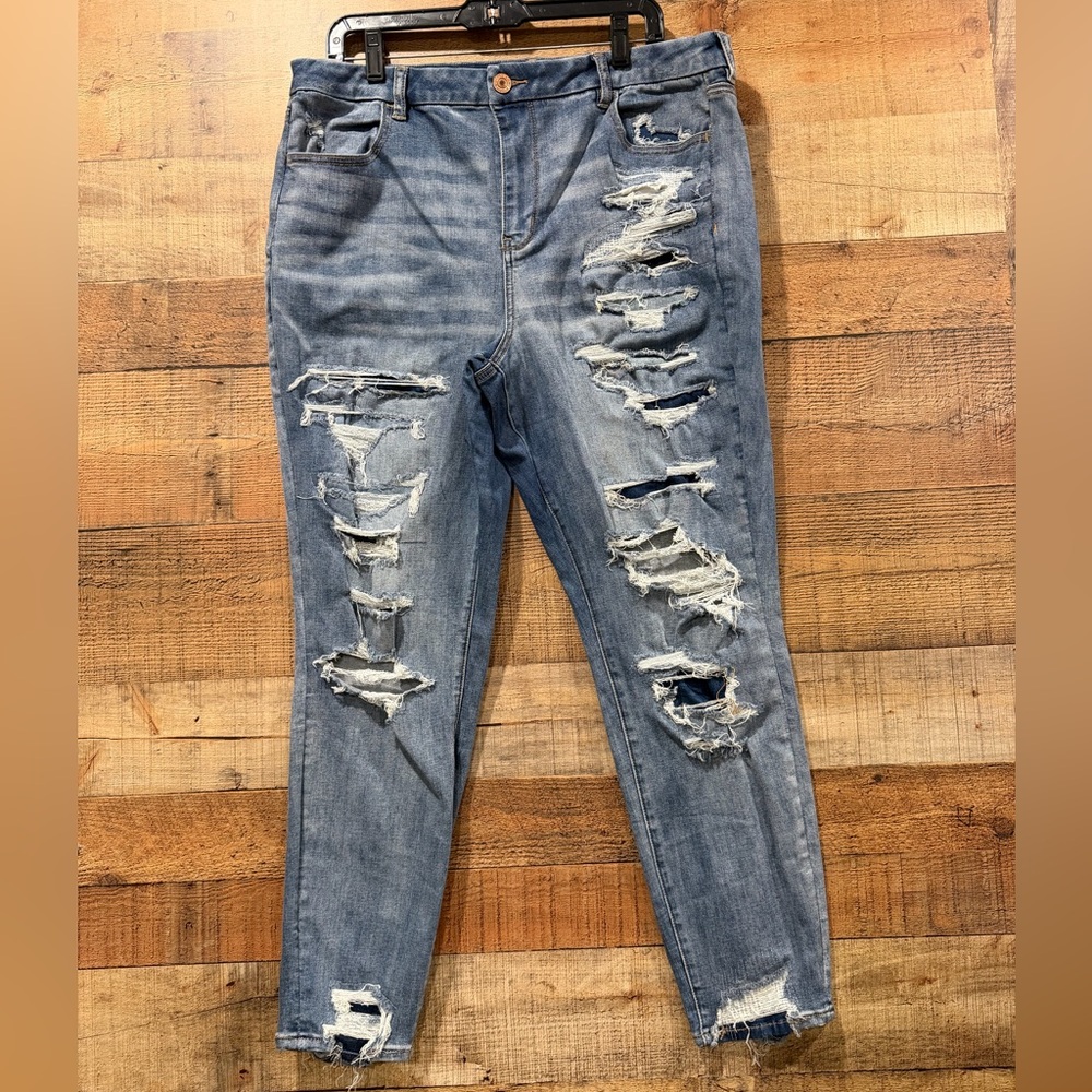 American Eagle Ripped Curvy High Rise Jeggings Size 18 Regular